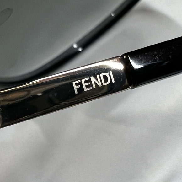 FENDI SHADES NWOT - Picture 2 of 5